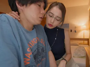 Hẹn hò cùng ông chú già khú khắm nhưng địt khỏe